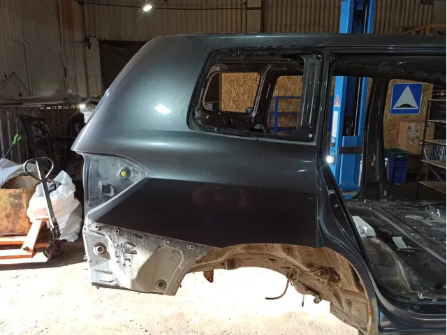 Крыло заднее правое Toyota Highlander