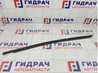 Накладка стекла переднего левого Toyota Land Cruiser (J100) 75720-60060