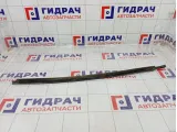 Накладка стекла переднего правого Toyota Land Cruiser (J100) 75710-60060