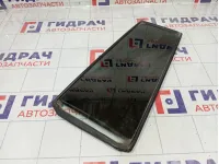 Стекло двери задней левой (форточка) Toyota Land Cruiser (J100) 68124-60160
