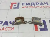 Петли двери багажника верхние Toyota Land Cruiser (J100)