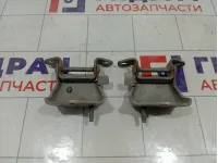 Петли двери багажника нижние Toyota Land Cruiser (J100)