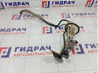 Датчик уровня топлива Toyota Land Cruiser (J100) 77024-60110