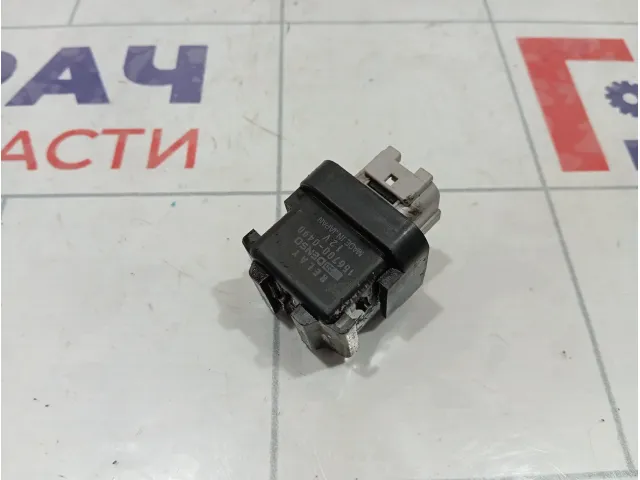 Реле Toyota Land Cruiser (J100) 1567000490