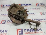 Кулак поворотный передний правый Toyota Land Cruiser (J100) 43201-60020