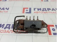 Блок клапанов гидроподвески Toyota Land Cruiser (J100) 48940-60010