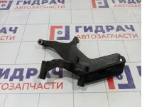 Кронштейн генератора Toyota Land Cruiser (J100) 87101-60012
