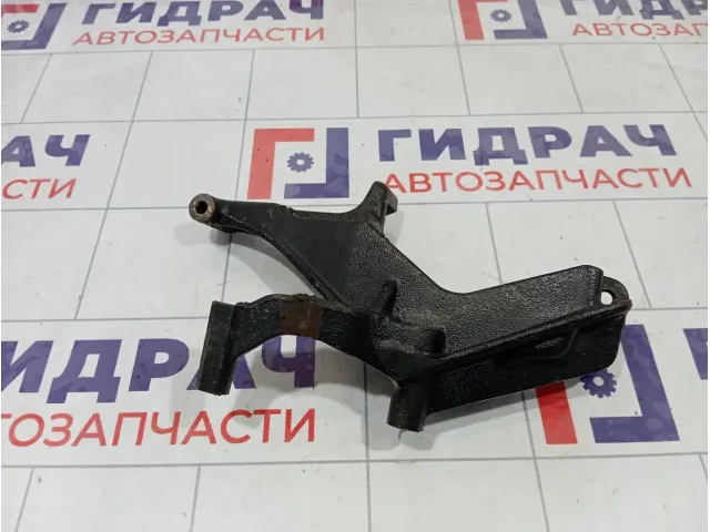 Кронштейн генератора Toyota Land Cruiser (J100) 87101-60012
