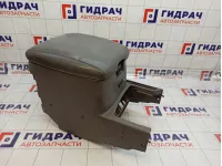 Подлокотник Toyota Land Cruiser (J100) 58901-60240-B0
