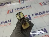 Блок кнопок Toyota Land Cruiser (J100) 89299-60010