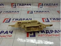 Блок предохранителей Toyota Land Cruiser (J100) 82731-60030