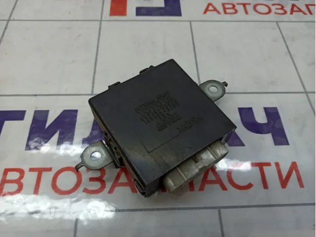 Блок электронный Toyota Land Cruiser (J100) 85914-60070
