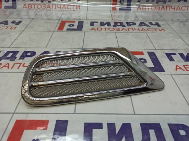 Решетка вентиляционная наружная правая Toyota Land Cruiser (J100) 62905-60050