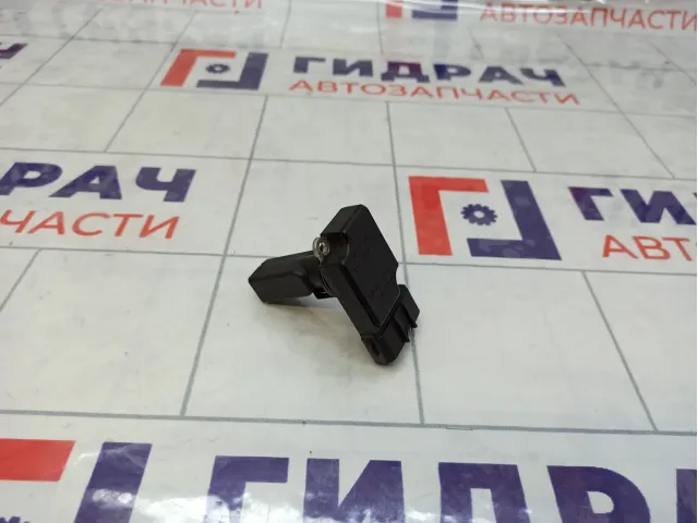 Расходомер воздуха (массметр) Toyota Land Cruiser (J100) 22204-27010