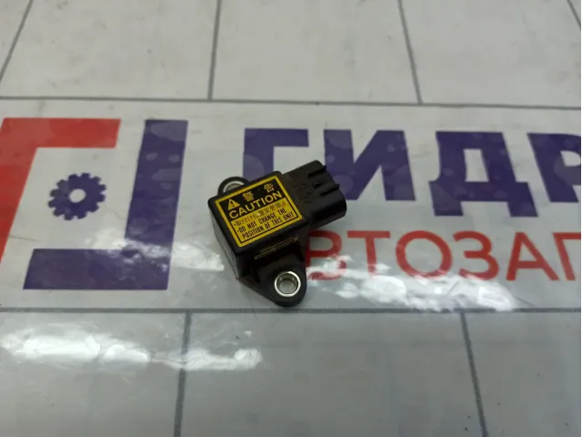Датчик ускорения Toyota Land Cruiser (J100) 89441-60010