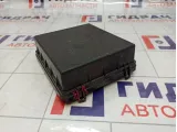 Крышка блока предохранителей Toyota Land Cruiser (J100) 82677-60011