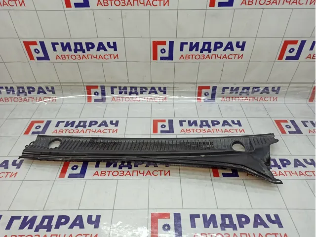 Решетка стеклоочистителя левая Toyota Land Cruiser (J100) 55782-60030