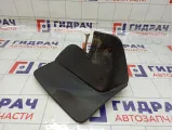 Брызговик передний правый Toyota Land Cruiser (J100) 76621-60070