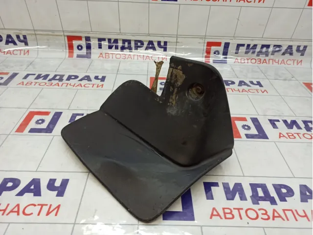 Брызговик передний правый Toyota Land Cruiser (J100) 76621-60070