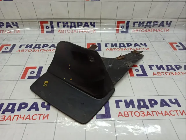 Брызговик задний правый Toyota Land Cruiser (J100) 76625-60150