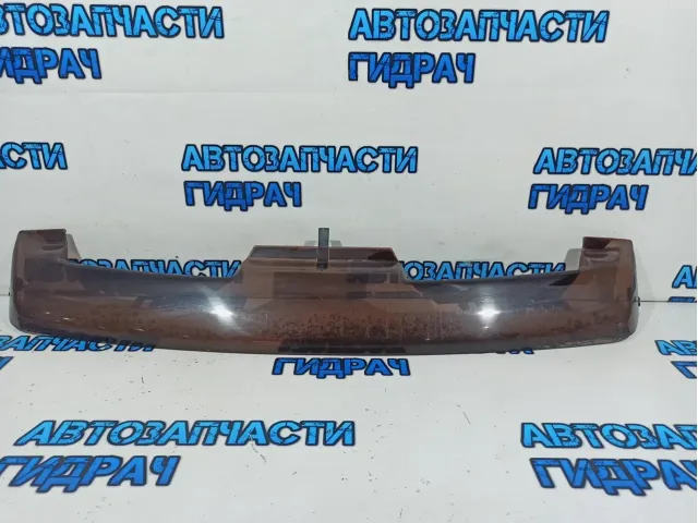 Спойлер (дефлектор) багажника Toyota Land Cruiser 100.