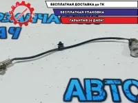 Вставка замка багажника Toyota Land Cruiser 100.