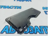 Накладка сервисного отверстия задней двери правая Toyota Land Cruiser 100 67848-60050.