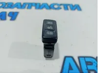 Кнопка обогрева сидений правая Toyota Land Cruiser 100 84751-60090.