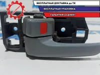 Ручка двери внутренняя левая Toyota Land Cruiser 100 69206-30150.