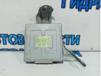 Блок управления АКПП Toyota Land Cruiser 100 89530-60250.