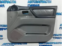 Обшивка двери передней правой Toyota Land Cruiser 100 67650-60020. Дефект.
