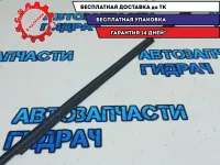 Накладка стекла заднего правого Toyota Land Cruiser 100 75730-60040.