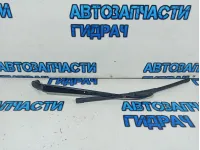 Поводок стеклоочистителя передний левый Toyota Land Cruiser 100 85221-60220.