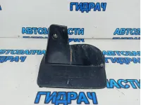 Брызговик передний левый Toyota Land Cruiser 100 76622-60060.