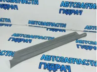 Накладка порога передняя правая Toyota Land Cruiser 100 67913-60040.