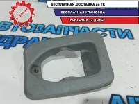 Крышка кронштейна сиденья Toyota Land Cruiser 100 71695-60030.