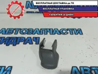 Крышка кронштейна сиденья Toyota Land Cruiser 100 72123-60060.