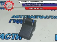 Крышка кронштейна сиденья Toyota Land Cruiser 100 71692-60020.