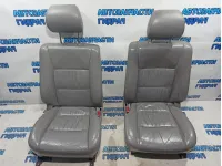 Комплект сидений Toyota Land Cruiser 100.