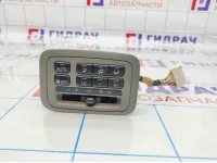 Блок управления климатической установкой задний Toyota Land Cruiser (J100) 88610-60130