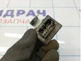 Реле поворотов Toyota Land Cruiser (J100) 81980-60030