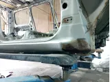 Порог со стойкой правый Toyota Land Cruiser (J100)