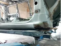 Порог со стойкой правый Toyota Land Cruiser (J100)