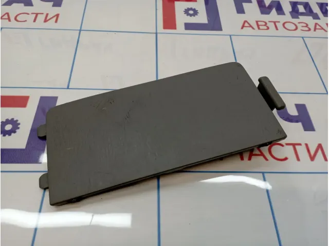 Обшивка багажника Toyota Land Cruiser (J100) 64716-60040