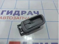 Ручка двери внутренняя левая Toyota Land Cruiser (J100) 69206-30150-B2
