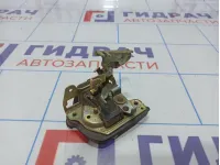 Замок багажника левый Toyota Land Cruiser (J100) 69390-60040
