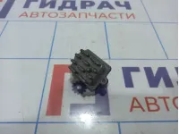 Резистор отопителя Toyota Land Cruiser (J100) 07780-00531