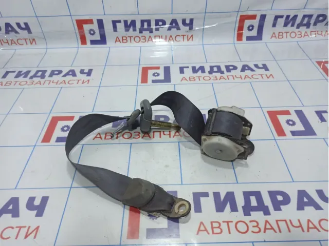 Ремень безопасности задний левый Toyota Land Cruiser (J100) 73570-60121-B0