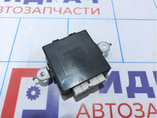 Реле Toyota Land Cruiser (J100) 85914-60070