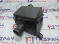 Корпус воздушного фильтра Toyota Land Cruiser (J100) 17700-50170